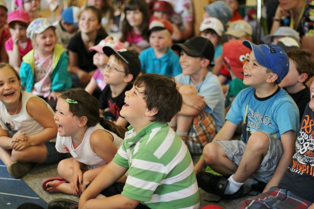 Kids ALWAYS laugh at Peter Mennie and his Magic Show